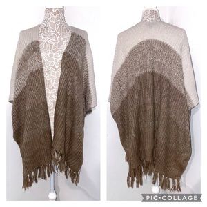 NWT small Love Tree knitted poncho.
